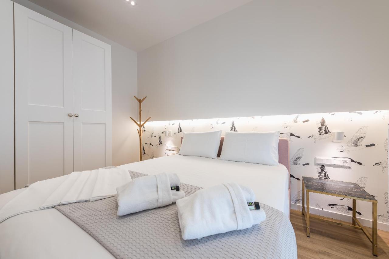 Chic And Comfort Home In Central เอเธนส์ ภายนอก รูปภาพ